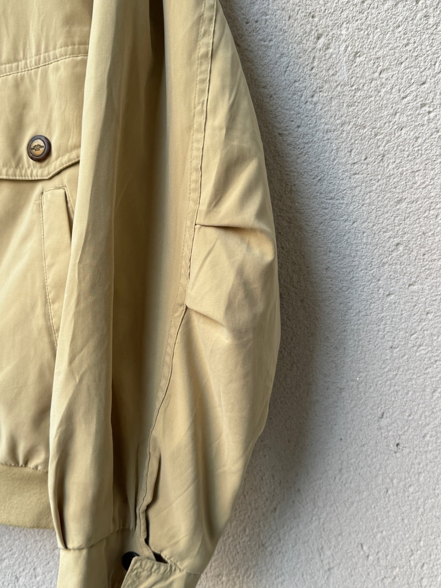 (L) 1980s Canda Box Bomber