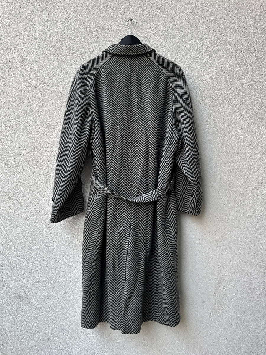 (XL) 1980s Giorgio Armani Herringbone Heavy Wool Overcoat